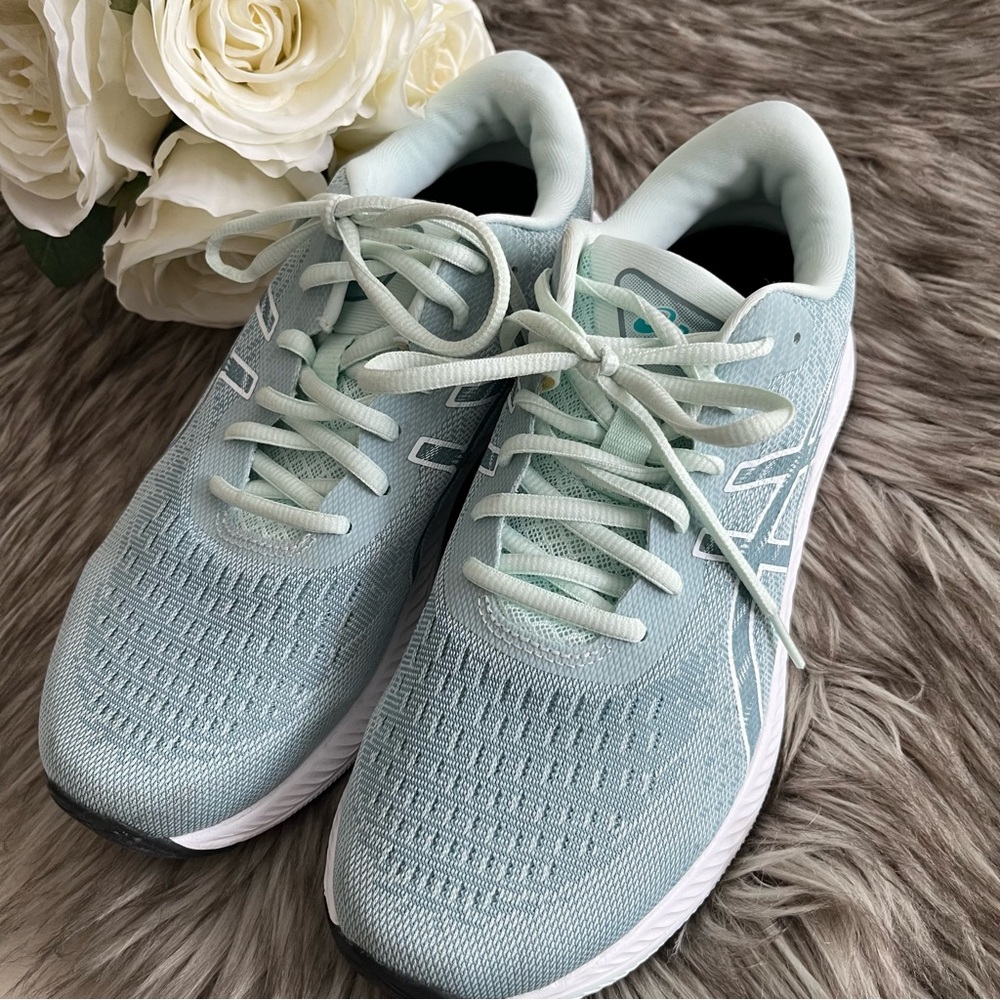 ASICS Women's Light Blue Running Shoes